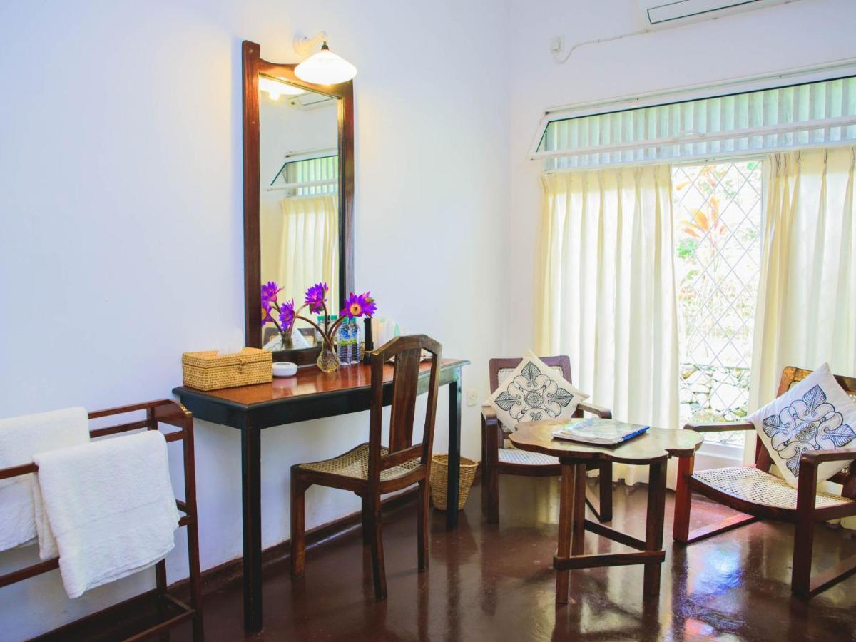 Thalpe Walawwa Heritage Villa Unawatuna Eksteriør bilde