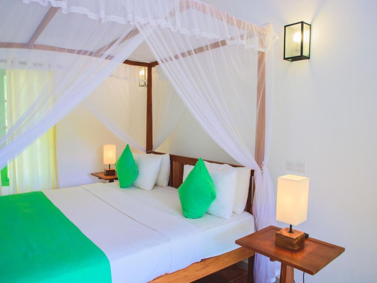 Thalpe Walawwa Heritage Villa Unawatuna Eksteriør bilde