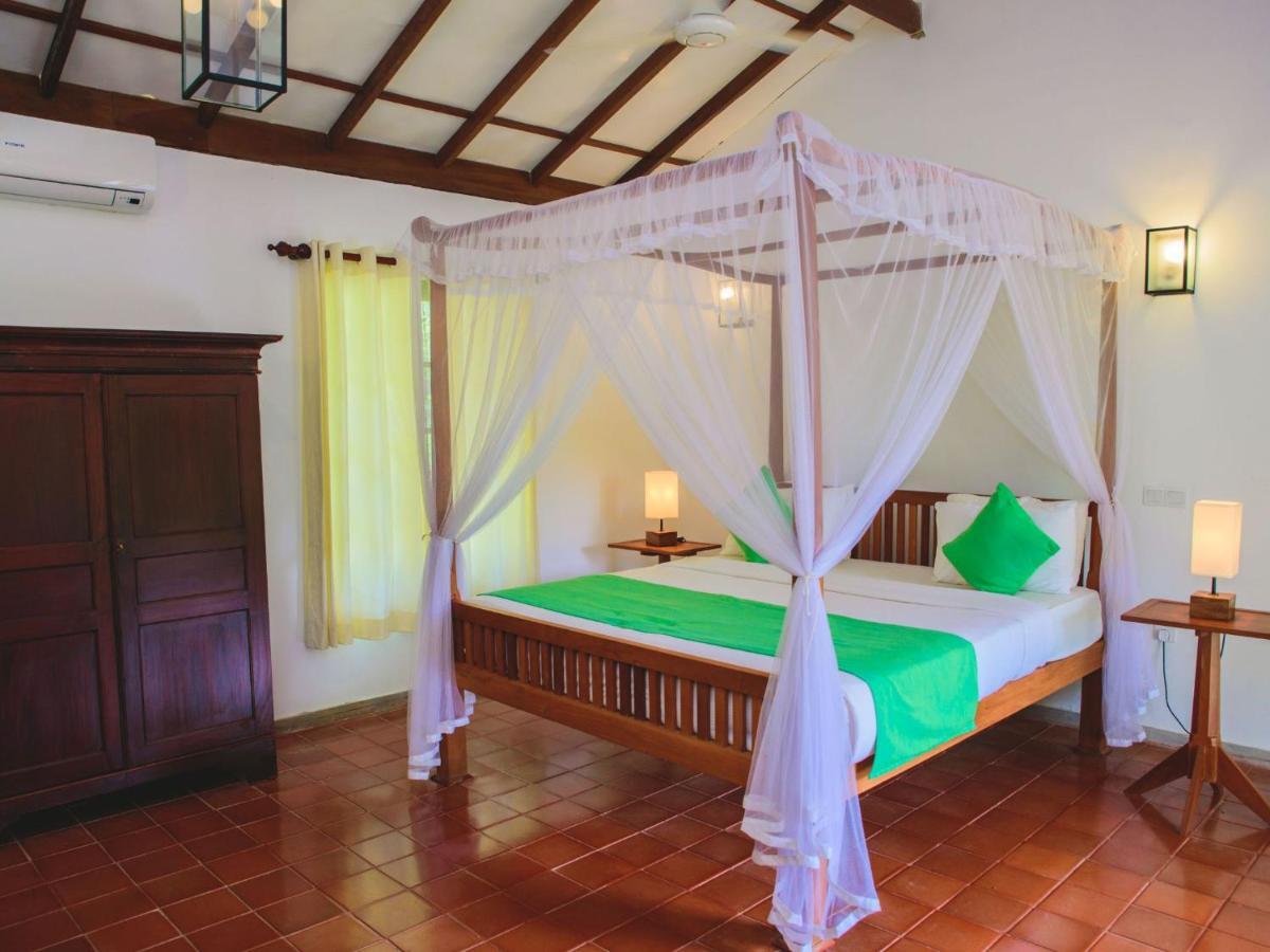 Thalpe Walawwa Heritage Villa Unawatuna Eksteriør bilde