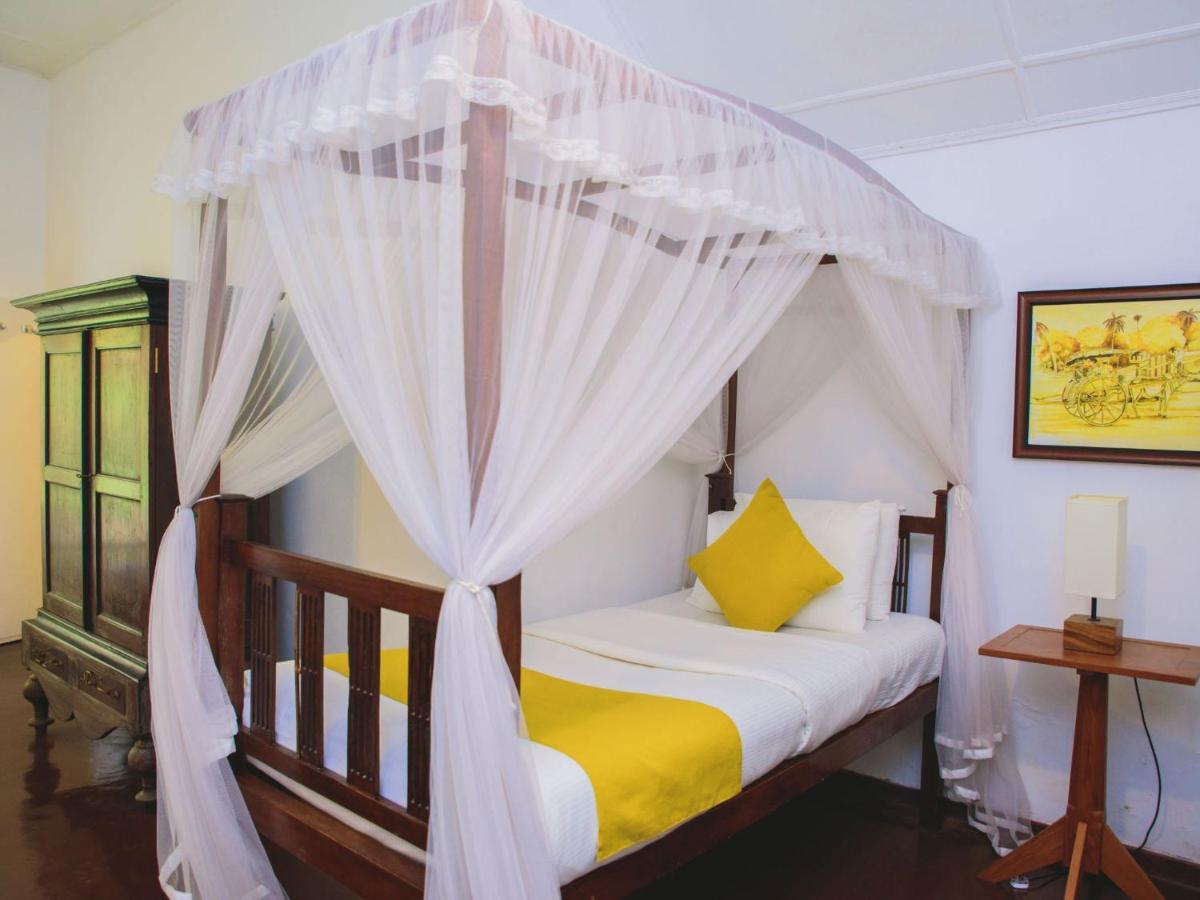 Thalpe Walawwa Heritage Villa Unawatuna Eksteriør bilde