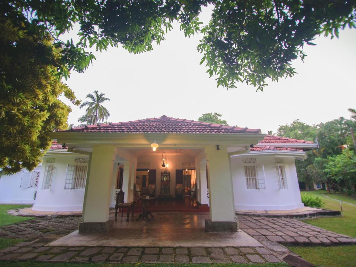 Thalpe Walawwa Heritage Villa Unawatuna Eksteriør bilde