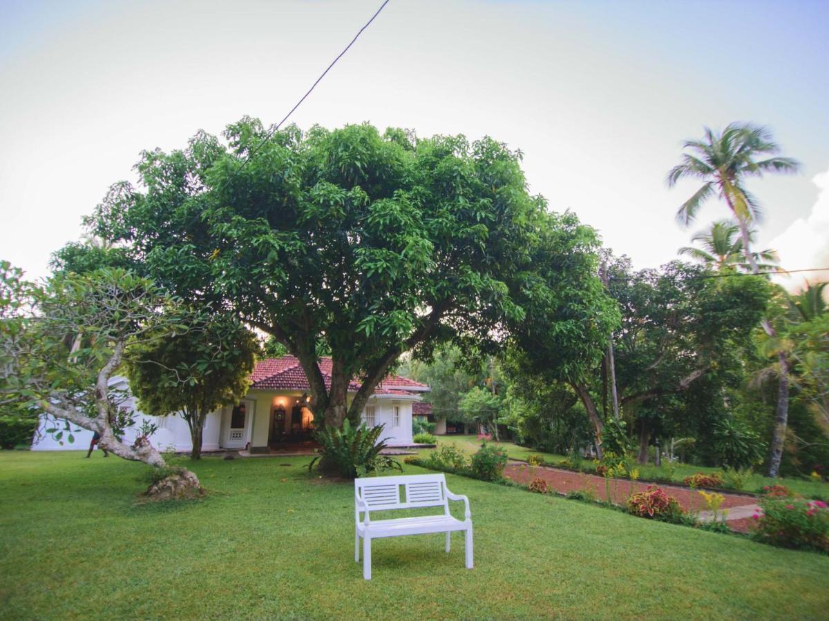Thalpe Walawwa Heritage Villa Unawatuna Eksteriør bilde