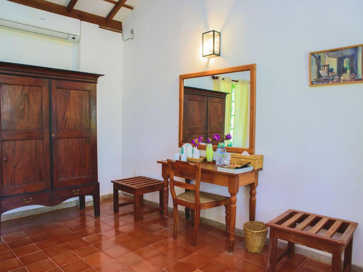 Thalpe Walawwa Heritage Villa Unawatuna Eksteriør bilde